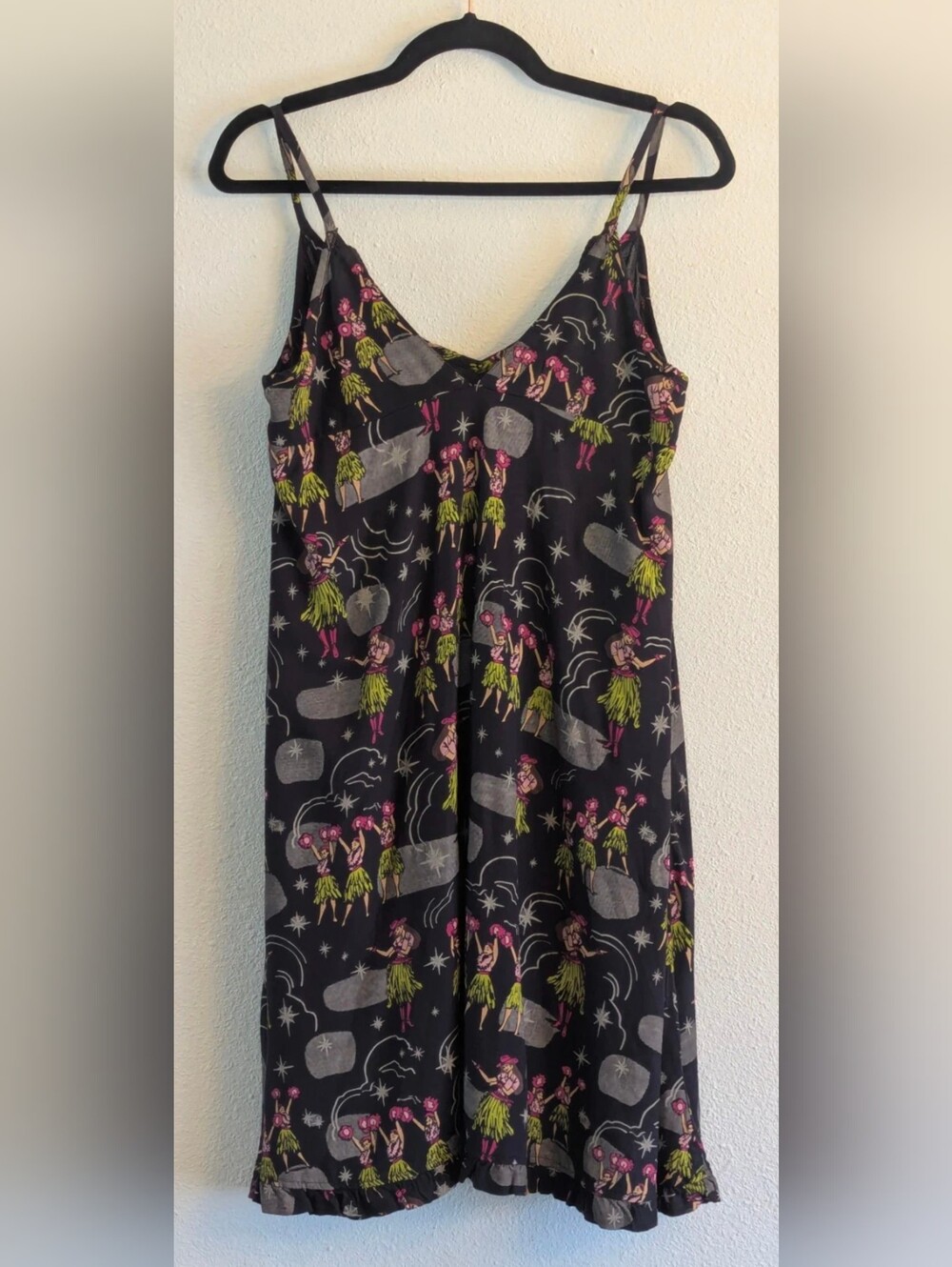 Ariat Dress Women's Black Floral Ruffle Hawaiian w/Pockets Size S NWT